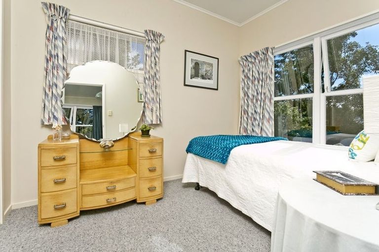Photo of property in 2/239 Glamorgan Drive, Torbay, Auckland, 0630