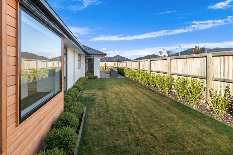 Photo of property in 6 Maleny Lane, Rolleston, 7615