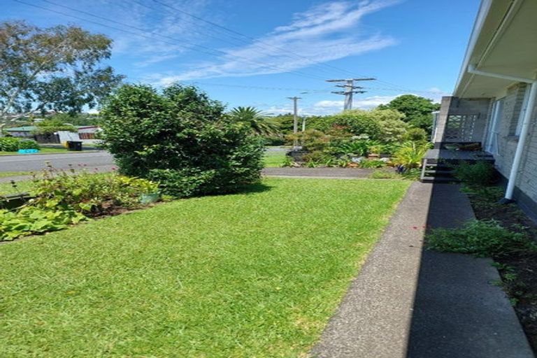 Photo of property in 27 Hall Road, Matua, Tauranga, 3110