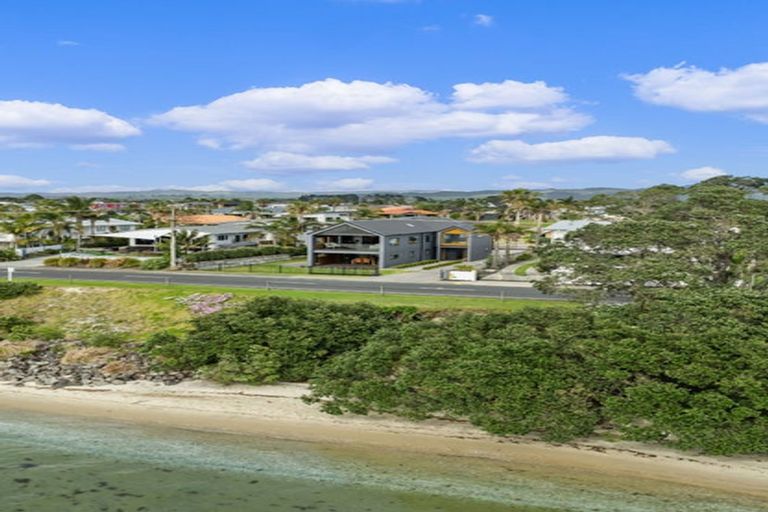 Photo of property in 235 One Tree Point Road, One Tree Point, 0118