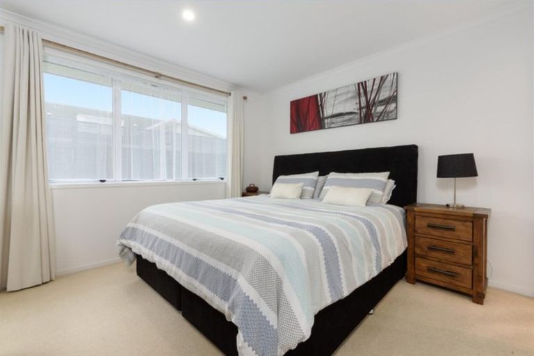 Photo of property in 14 Horokaka Place, Papamoa Beach, Papamoa, 3118