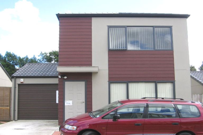 Photo of property in 34 Rakich Place, Henderson, Auckland, 0612