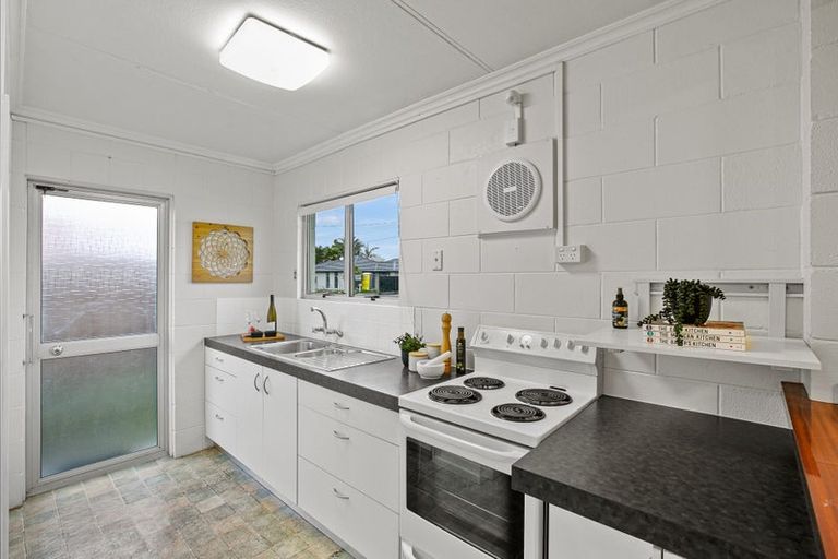 Photo of property in 12a Massey Street, Westown, New Plymouth, 4310