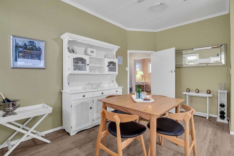 Photo of property in 33 Moore Avenue, Tawhero, Whanganui, 4501