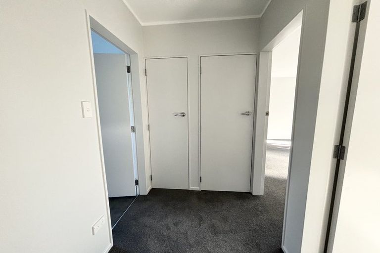 Photo of property in 15b Cypress Drive, Maungaraki, Lower Hutt, 5010