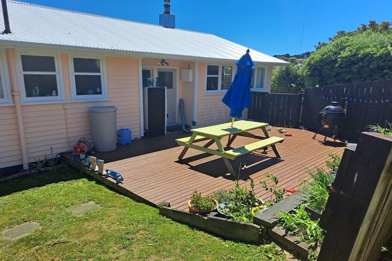 Photo of property in 96 Dimock Street, Titahi Bay, Porirua, 5022