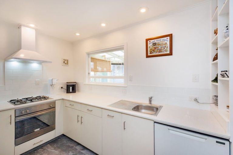 Photo of property in 11 Tararua Terrace, Cloverlea, Palmerston North, 4412