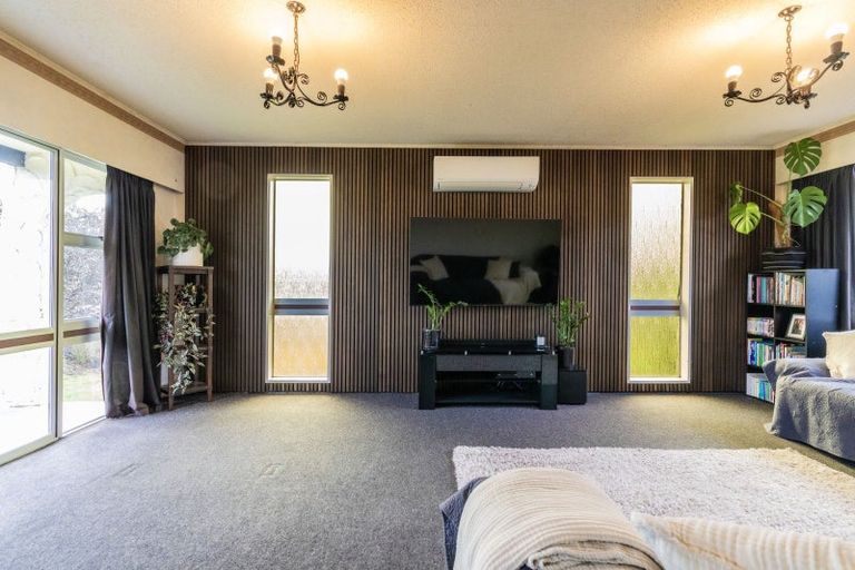 Photo of property in 16 Kimberley Grove, Westbrook, Palmerston North, 4412