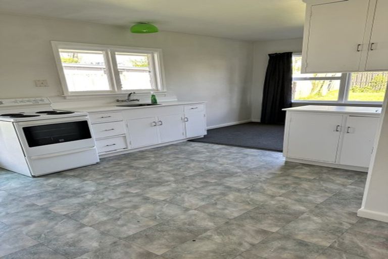 Photo of property in 2/18 Tomes Road, St Albans, Christchurch, 8052