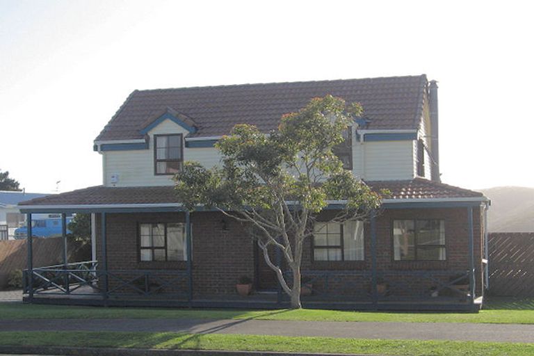 Photo of property in 5 Morning View, Titahi Bay, Porirua, 5022