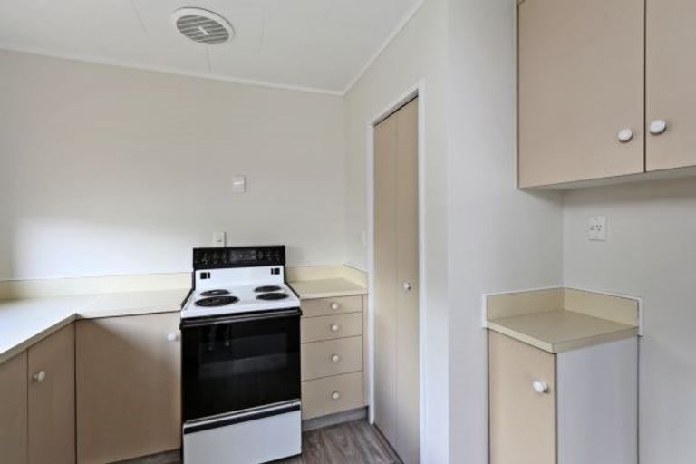 Photo of property in 7/501 Eastbourne Street East, Hastings, 4122