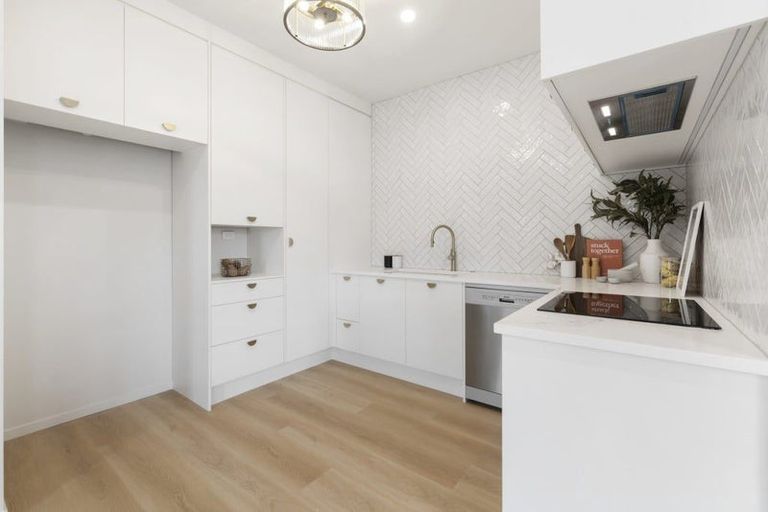 Photo of property in 36b Muir Avenue, Mangere Bridge, Auckland, 2022