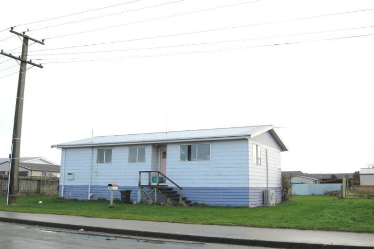 Photo of property in 52 Gimblett Street, Waikiwi, Invercargill, 9810