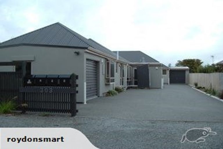 Photo of property in 303 Ferry Road, Waltham, Christchurch, 8011