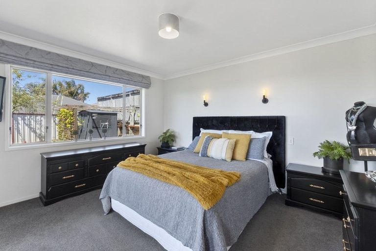 Photo of property in 22 Everton Place, Grandview Heights, Hamilton, 3200