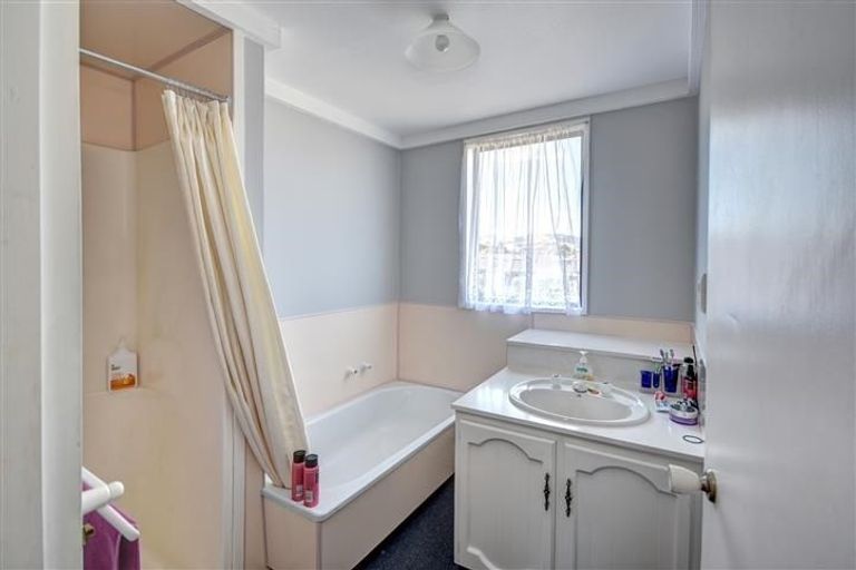 Photo of property in 10 Kent Place, Mosgiel, 9024