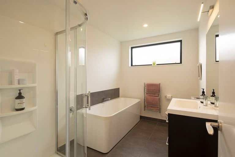 Photo of property in 23 Lauder Street, Lake Hayes, Queenstown, 9304