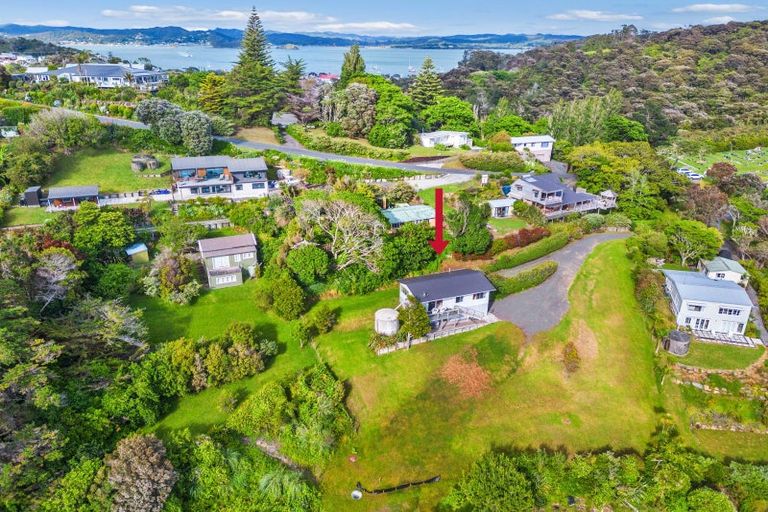 Photo of property in 41 Long Beach Road, Russell, 0202