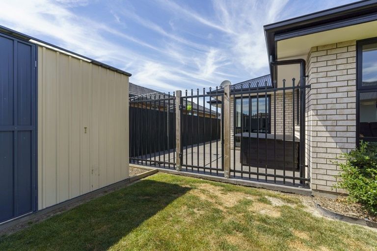 Photo of property in 11 Flagstaff Place, Halswell, Christchurch, 8025