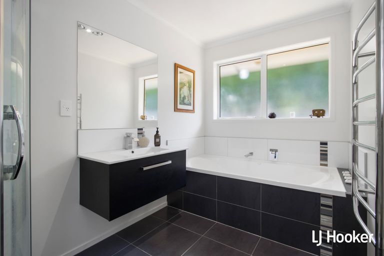 Photo of property in 29 Browns Drive, Waihi Beach, 3611