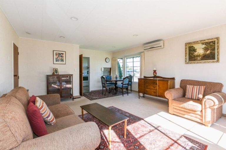 Photo of property in 1/37 Middle Road, Havelock North, 4130