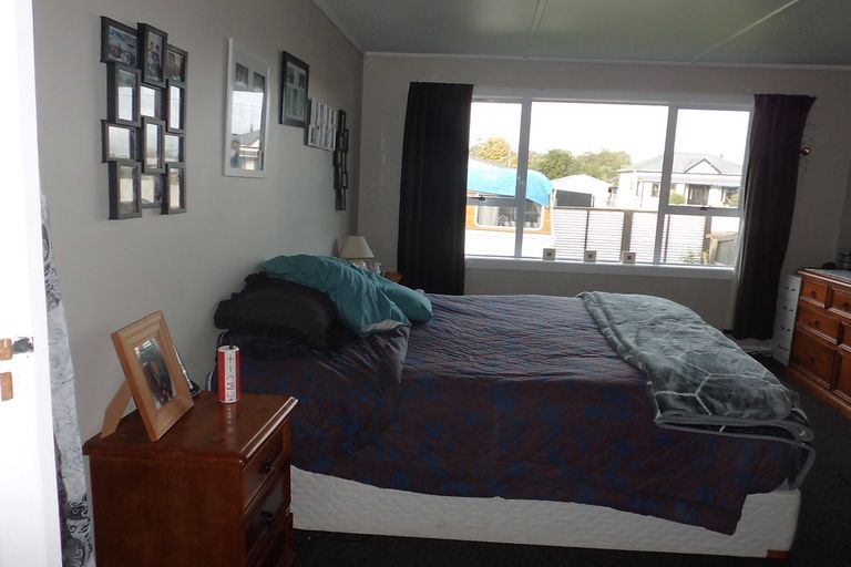 Photo of property in 65 Studholme Street, Temuka, 7920