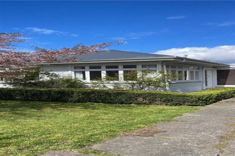 Photo of property in 76 Retreat Road, Avonside, Christchurch, 8061