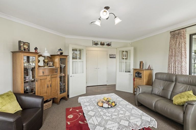 Photo of property in 10 Gladys Place, Levin, 5510