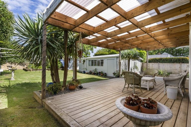 Photo of property in 16 Princes Street, Northcote Point, Auckland, 0627