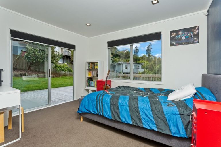 Photo of property in 17 Malters Place, Browns Bay, Auckland, 0630