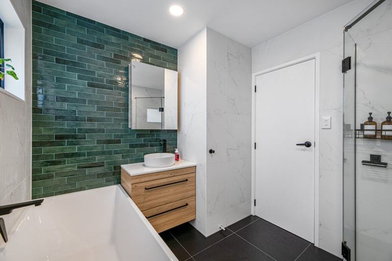 Photo of property in 17 Gallony Avenue, Massey, Auckland, 0614