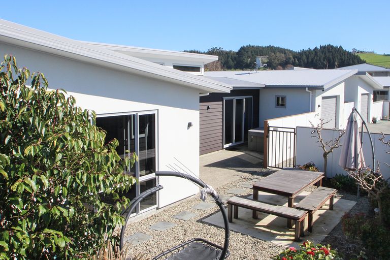 Photo of property in 73 Redcastle Road, Oamaru North, Oamaru, 9400