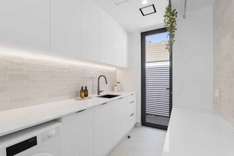 Photo of property in 19 Albany Street, St Albans, Christchurch, 8014