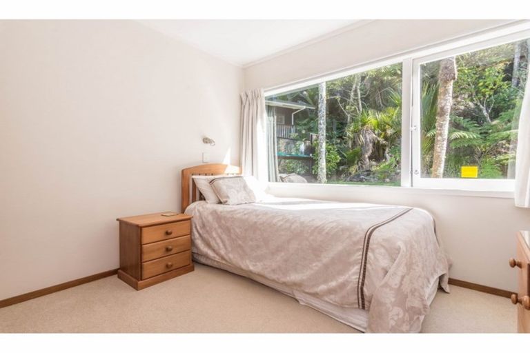 Photo of property in 177 Woodlands Park Road, Titirangi, Auckland, 0604