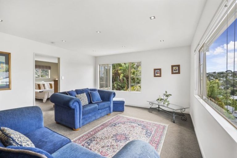 Photo of property in 68 Saddleback Rise, Murrays Bay, Auckland, 0630