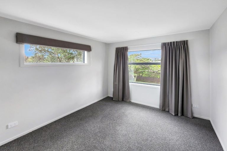 Photo of property in 6a Russell Street, Waterloo, Lower Hutt, 5011