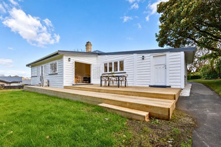 Photo of property in 2 Centennial Park Road, Wellsford, 0900