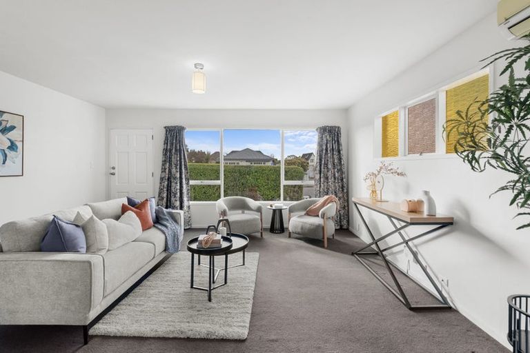 Photo of property in 2/27 Burdale Street, Riccarton, Christchurch, 8011