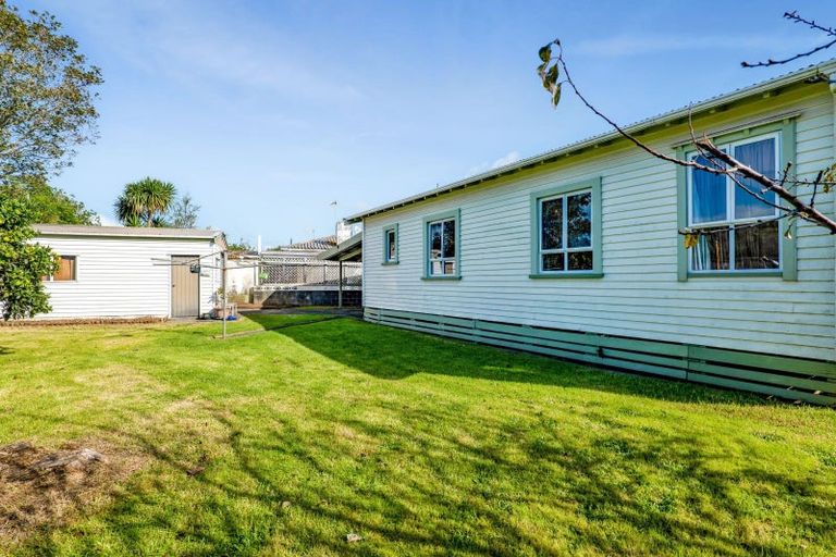 Photo of property in 239 Coronation Avenue, Welbourn, New Plymouth, 4310