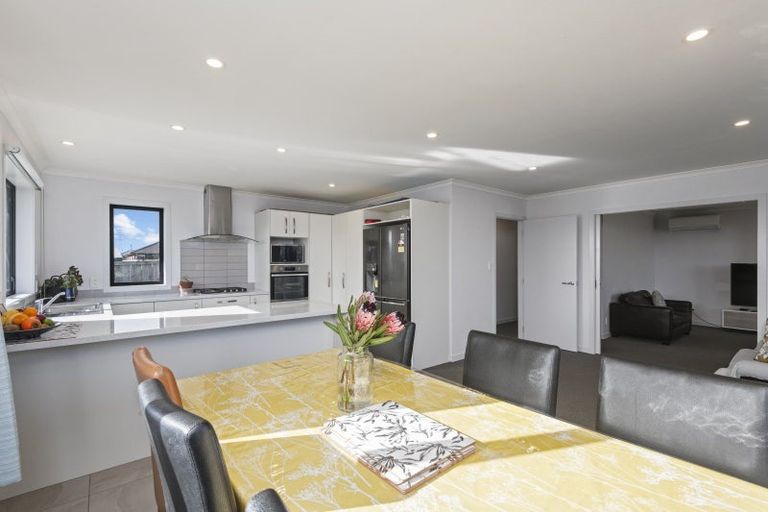 Photo of property in 38 Varsity Heights, Fitzherbert, Palmerston North, 4410