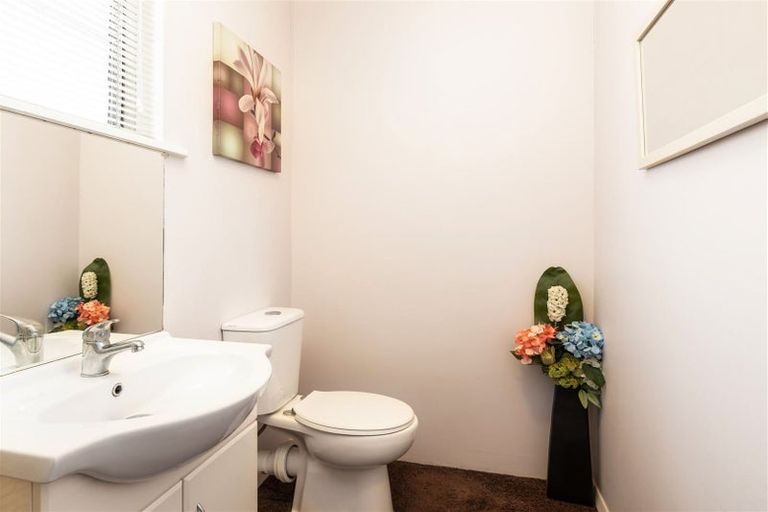 Photo of property in 1/29 Waikawa Road, Picton, 7220