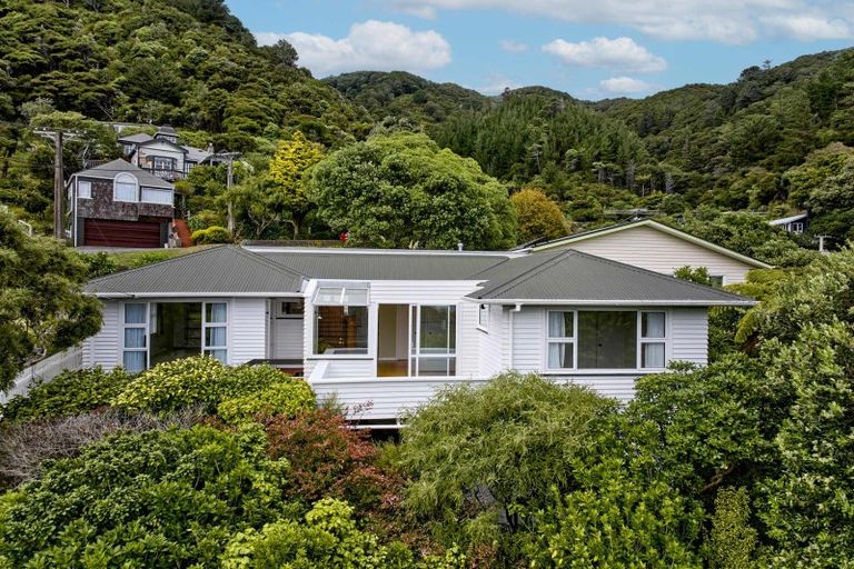 Photo of property in 28 Totara Street, Eastbourne, Lower Hutt, 5013
