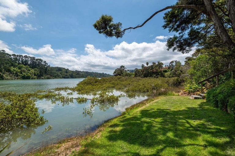 Photo of property in 14 Oscar Road, Greenhithe, Auckland, 0632