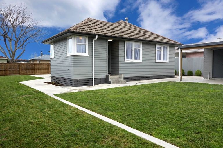 Photo of property in 30 Lipscombe Crescent, Havelock North, 4130