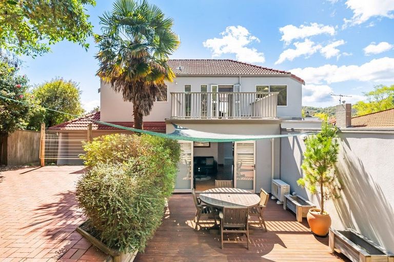 Photo of property in 77 Sunbrae Drive, Silverstream, Upper Hutt, 5019