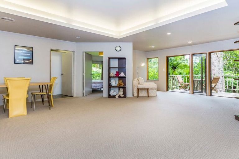 Photo of property in 409 Titirangi Road, Titirangi, Auckland, 0604