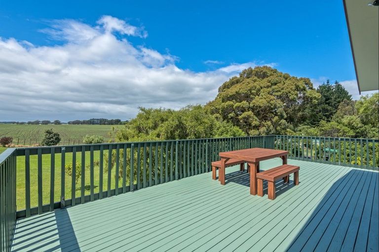 Photo of property in 2 Farmer Street, Sanson, 4817