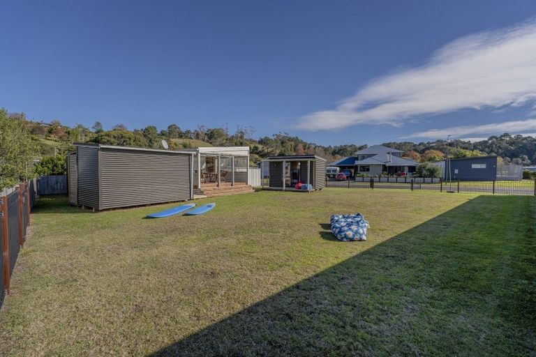 Photo of property in 19 Scott Drive, Cooks Beach, Whitianga, 3591