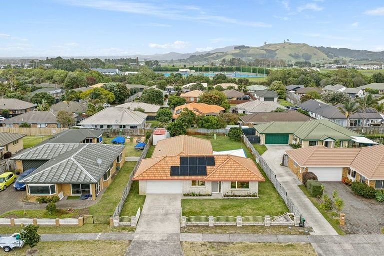 Photo of property in 22 Blake Boulevard, Papamoa Beach, Papamoa, 3118