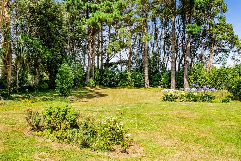 Photo of property in 2952 Eltham Road, Opunake, 4682